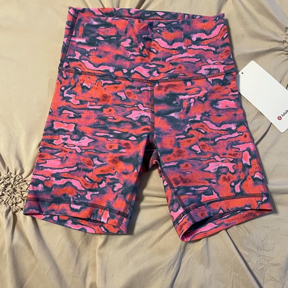 SOLD Wunder Train Shorts - Picture 2 of 4
